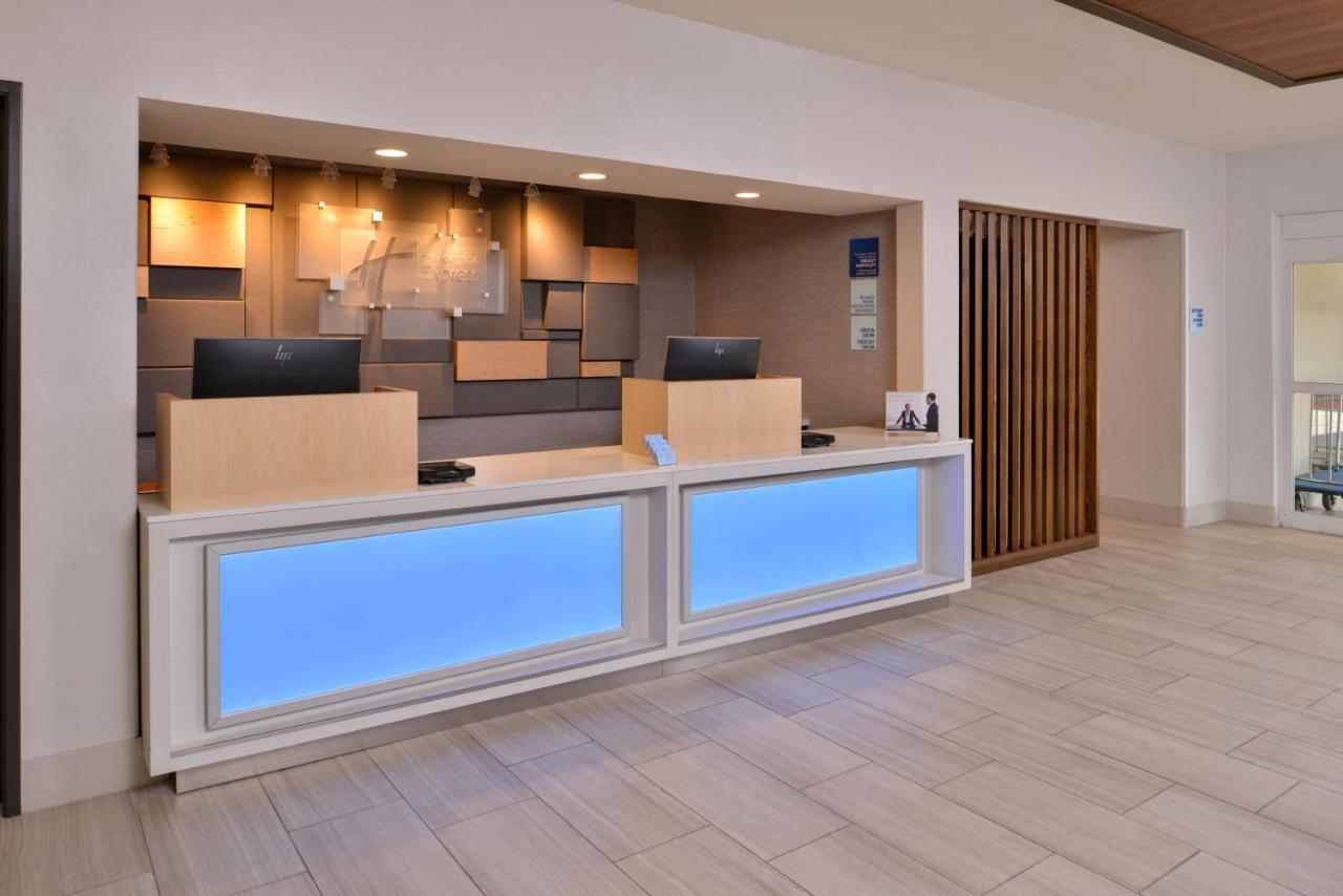 Holiday Inn Express Stockton Southeast By Ihg Eksteriør bilde